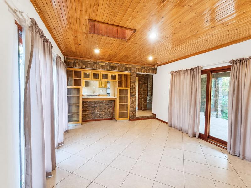 5 Bedroom Property for Sale in Oatlands North Eastern Cape